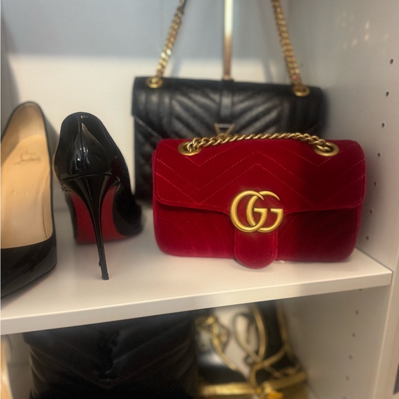 GG Marmont Small shoulder bag - Picture 1 of 11